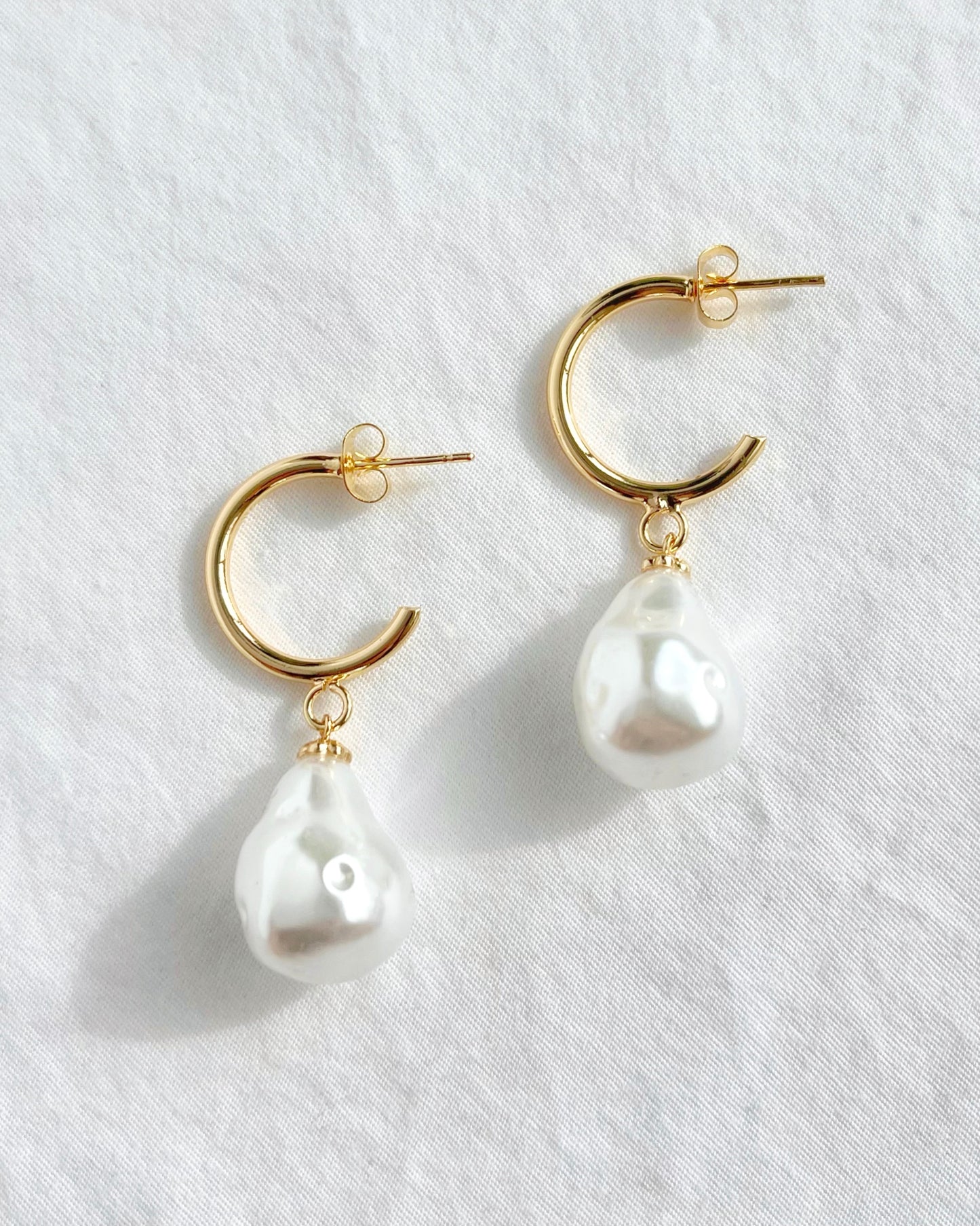 THE PEARL HOOPS